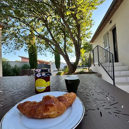 Les Olivettes Casa de Férias *